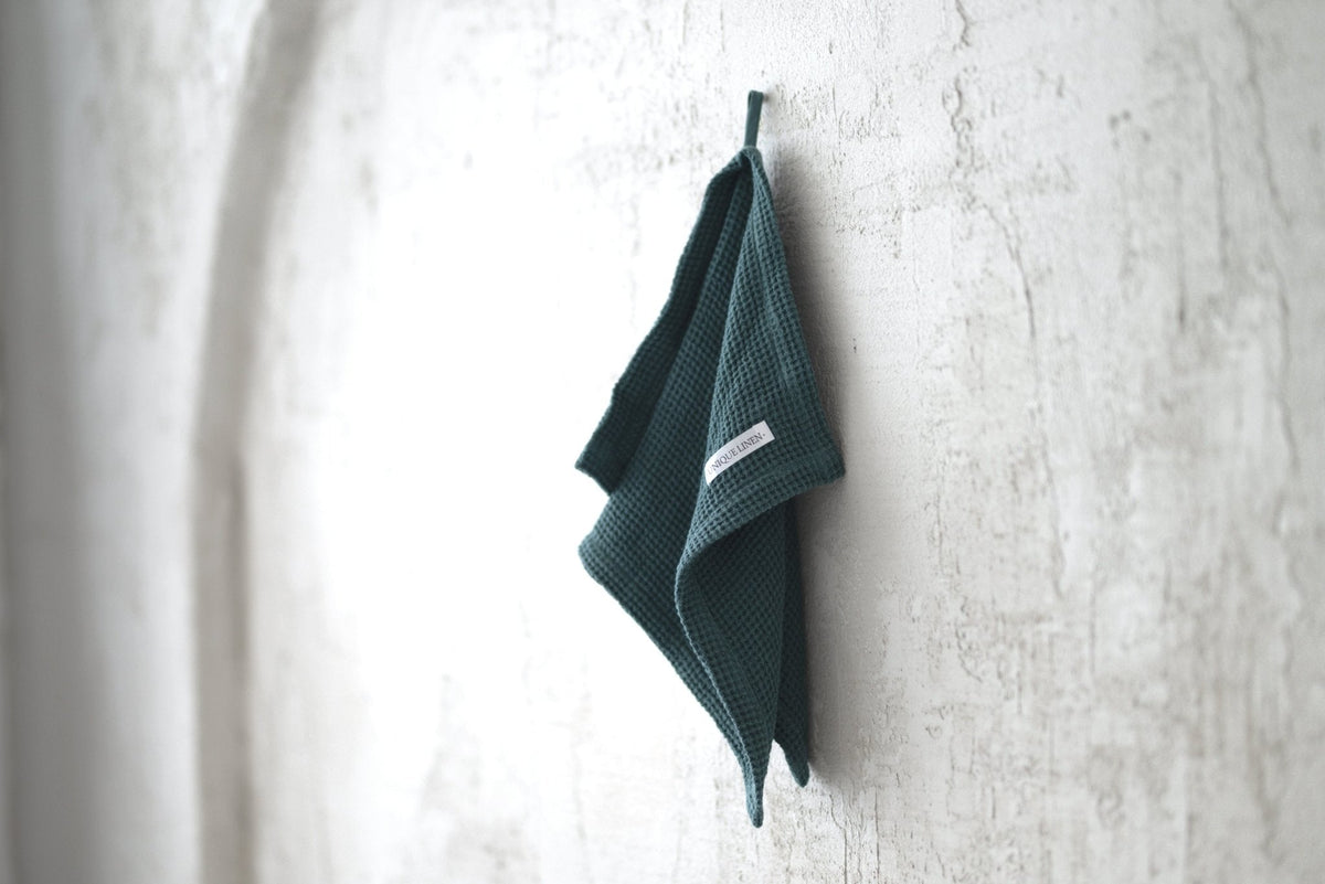 Linen Tablecloth – Natural – White | Wholesale Linen Towels, Tablecloths, Napkins, Bathrobes, Aprons, Abayas & Thobes - Middle East Collection by Unique Linen“