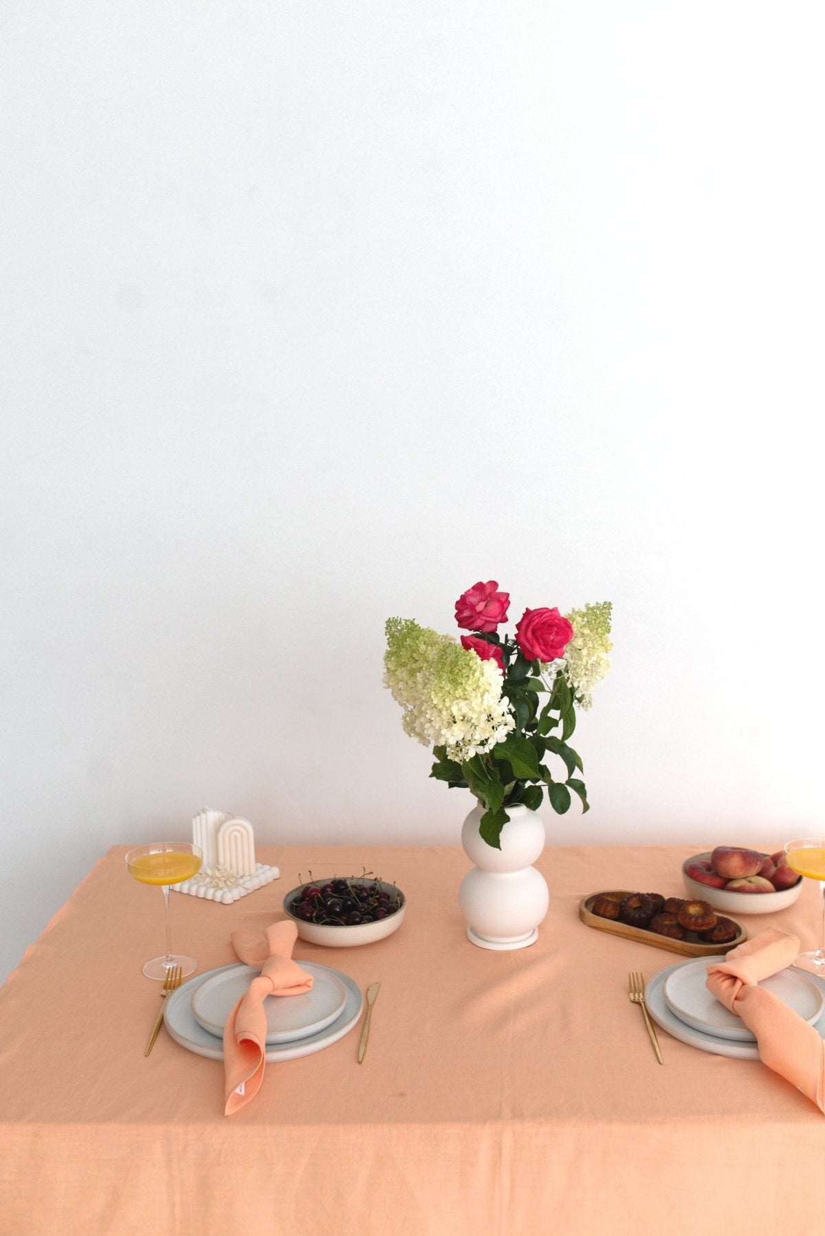 Linen Tablecloth – Natural – White | Wholesale Linen Towels, Tablecloths, Napkins, Bathrobes, Aprons, Abayas & Thobes - Middle East Collection by Unique Linen“